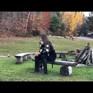 Meet your Posher, Jasmine